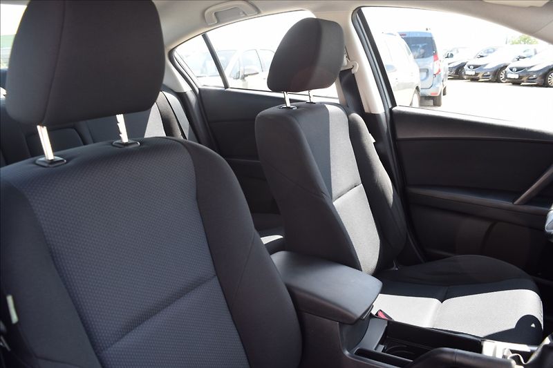 Mazda 3 1,6 i 77KW NOVÁ STK TOP STAV! - fotka 24 z 48