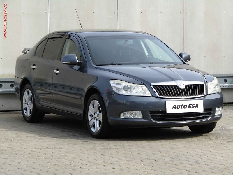 Škoda Octavia (2009) 1.6 TDi, Ambiente, xenon - fotografie inzerátu