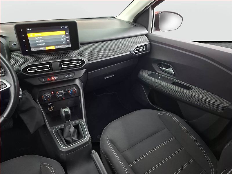 Dacia Sandero (2023) 1.0 TCe, Automat, Tempomat - fotka 8 z 17