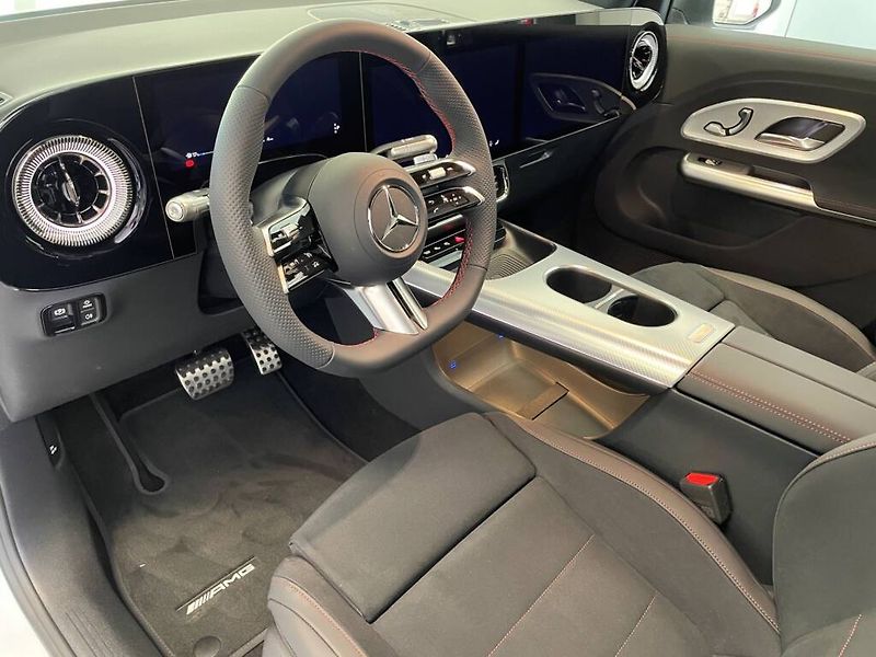 Mercedes-Benz GLB (2026) 200 4MATIC - fotka 2 z 6