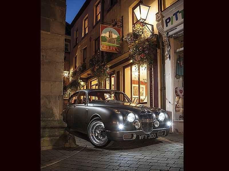 Jaguar Mark 2 designera Iana Calluma.
