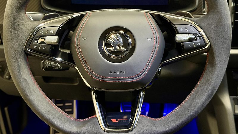 Škoda Kodiaq (2024) RS Challenge TSI 180kW PANO - fotka 23 z 56
