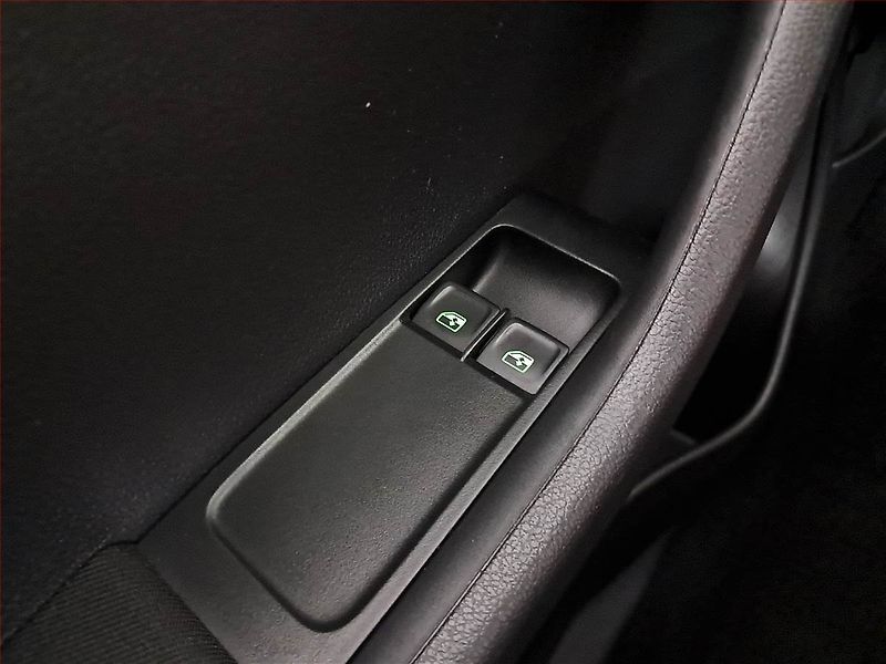 Škoda Fabia (2022) Ambition Plus 1.0 TSI, ČR - fotka 19 z 19