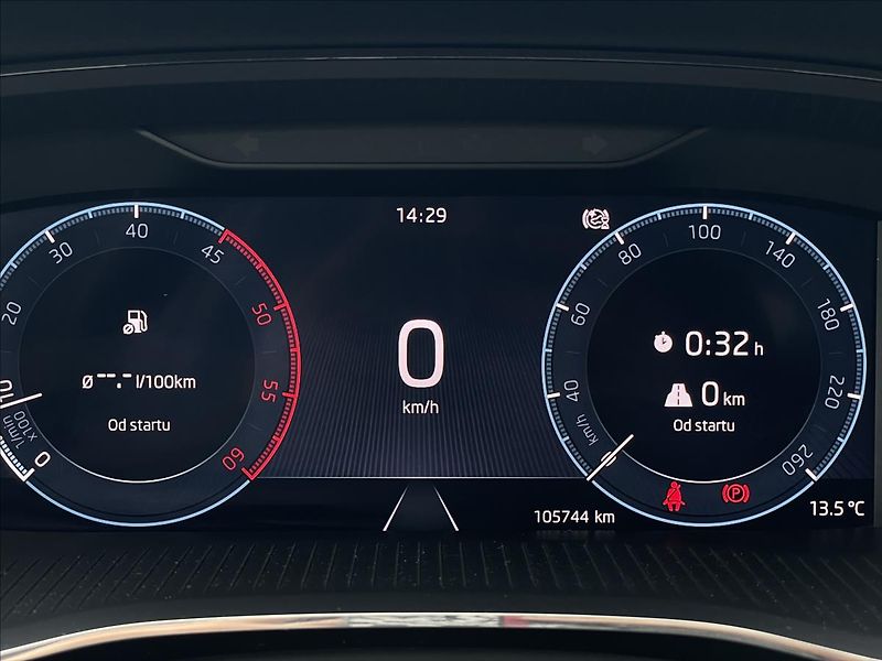 Škoda Octavia 2,0 TDI Combi Ambition Plus - fotka 10 z 22
