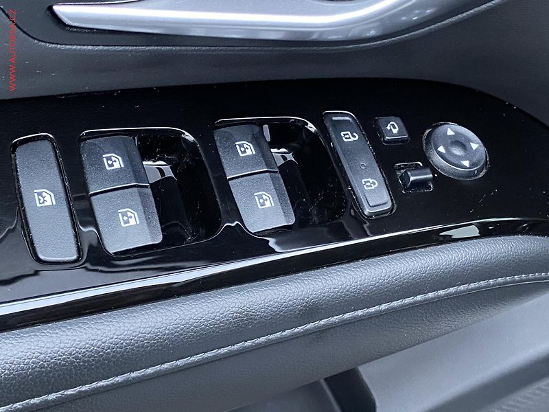 Hyundai Tucson (2022) 1.6 T-GDi, 2.maj,ČR, Smart - fotka 11 z 20