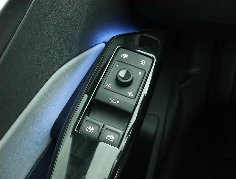 Volkswagen ID.3 (2021) Pro Perf. (62 kWh), SoH 92% - fotka 14 z 19