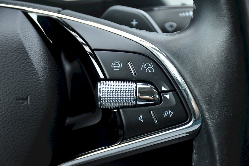 Škoda Superb (2023) L&K 2.0 TDI 110kW DSG - fotka 31 z 35