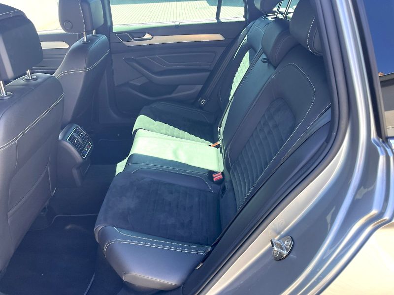 Volkswagen Passat (2020) VARIANT  1,5TSi 110kW DSG7 Ele - fotka 13 z 25