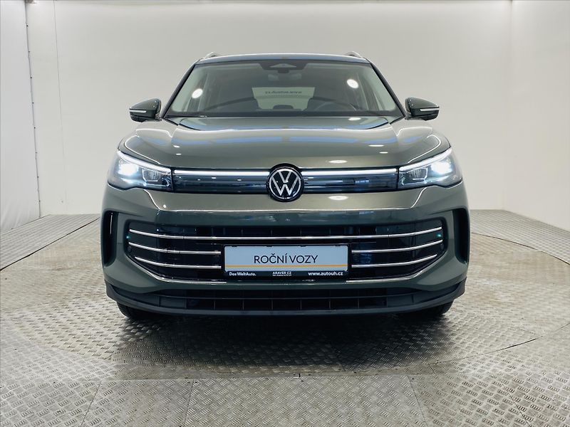 Volkswagen Tiguan 2,0 TDI 142kW 4Motion Elegance - fotka 4 z 24