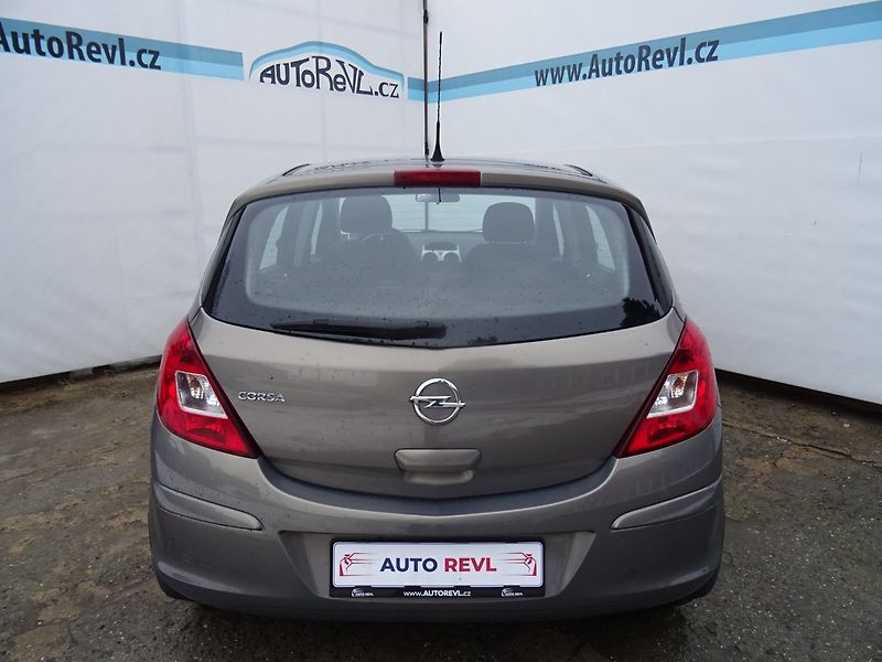 Opel Corsa (2014) 1.2i,63kW,1majČR,S.kniha,klima - fotka 21 z 21