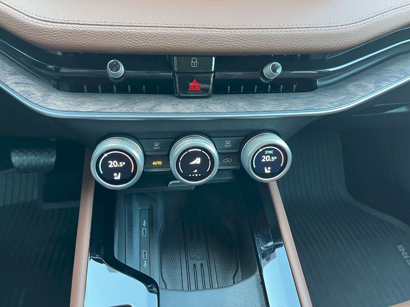 Škoda Superb (2025) 2.0 TDI 110kW L&K DSG - fotka 13 z 36