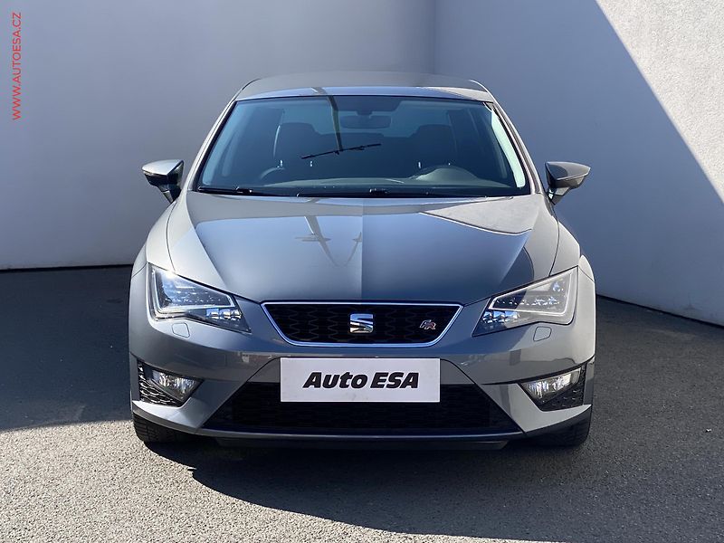 Seat Leon (2016) 1.8 TSi, FR, DSG, +pneu - fotka 2 z 18