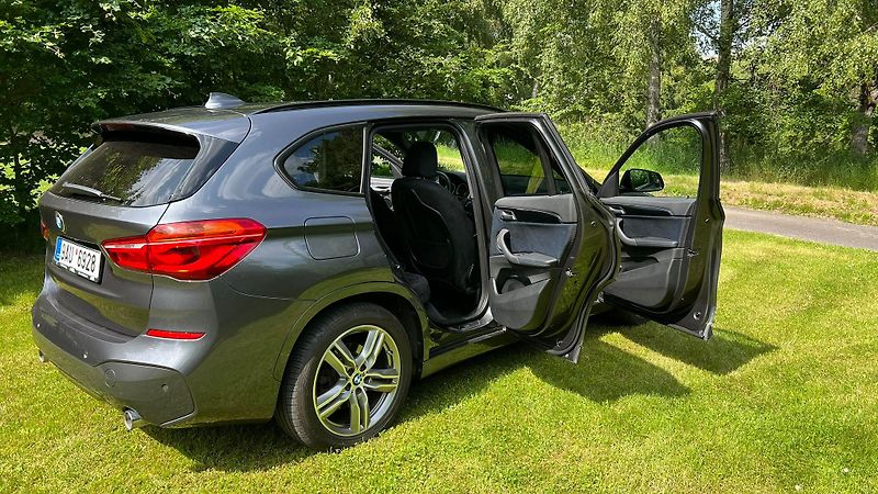 BMW X1 (2018) XDrive 20d,M Sportpaket,LED - fotka 19 z 32