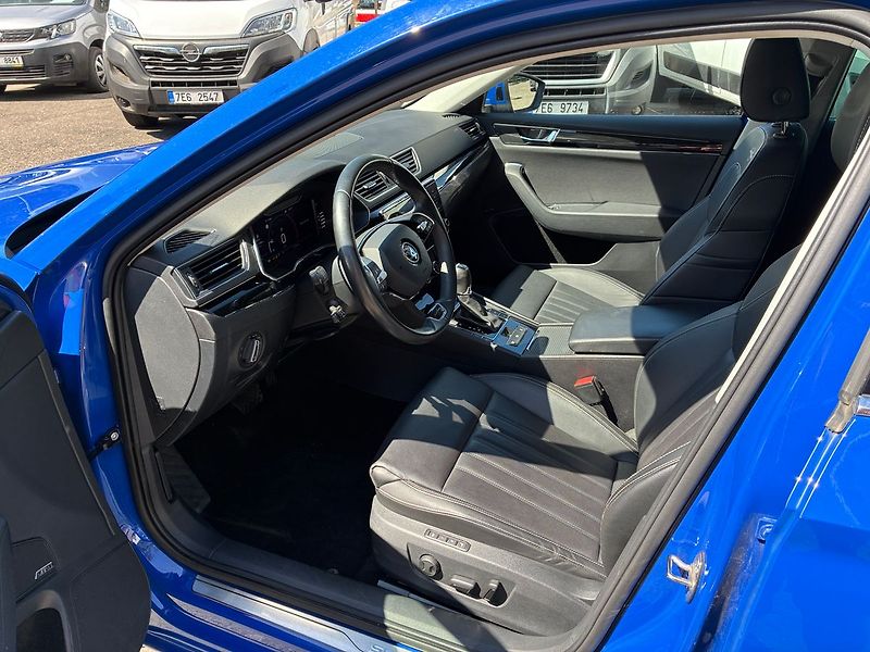 Škoda Superb 2.0 TDi 110 kW L&K DSG ČR DPH - fotka 12 z 37