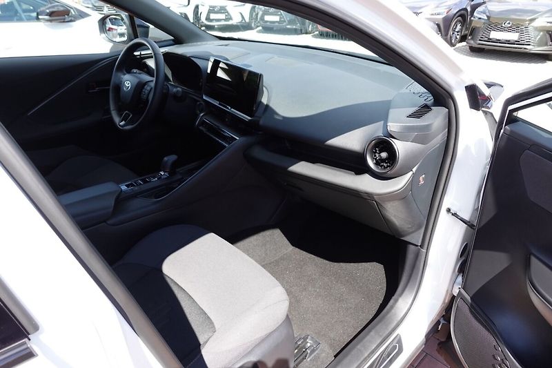Toyota C-HR 2,0 PHEV Plug-in Style - fotka 12 z 33