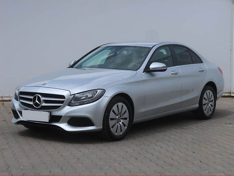 Mercedes-Benz Třídy C (2017) C 220 d 4MATIC , 4X4, Automat - fotka 2 z 16