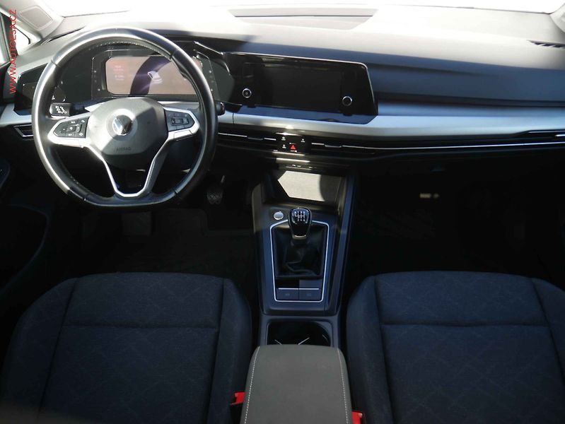 Volkswagen Golf (2020) 1.5 TSi, ČR, AC, LED, kmara - fotka 8 z 19