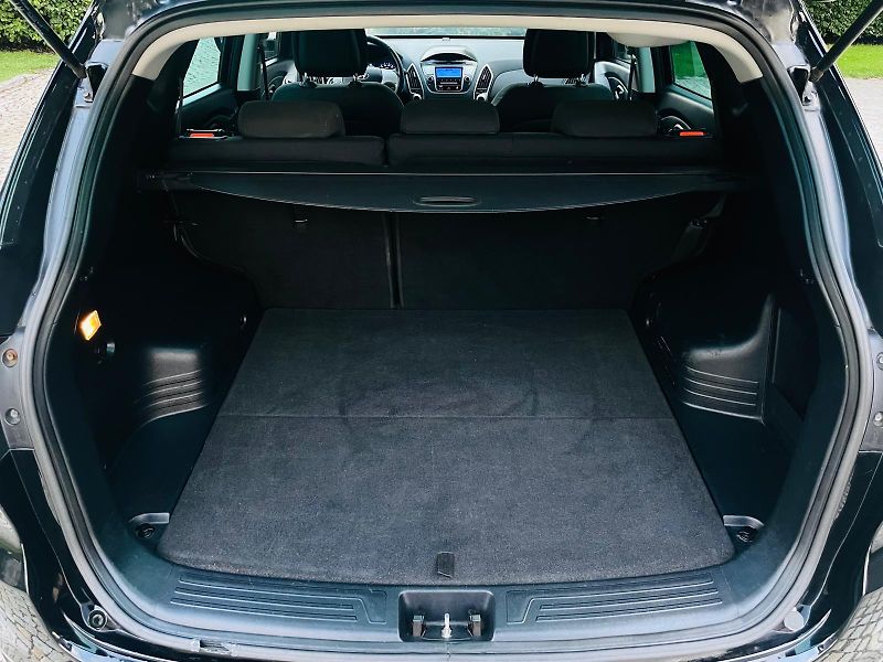 Hyundai ix35 2.0i MANUÁL VÝHŘEV TAŽNÉ - fotka 22 z 43