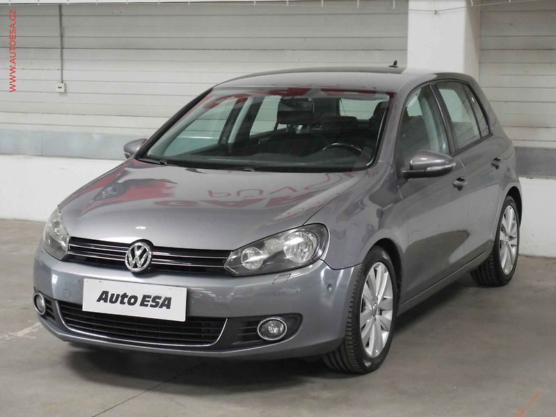 Volkswagen Golf (2009) 1.4TSi, AC, park.čidla - fotka 3 z 20