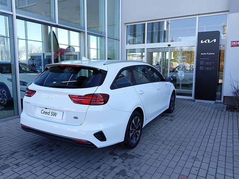 Kia Ceed SW (2026) 1,5 T-GDi 7DCT SPIN - fotka 2 z 6