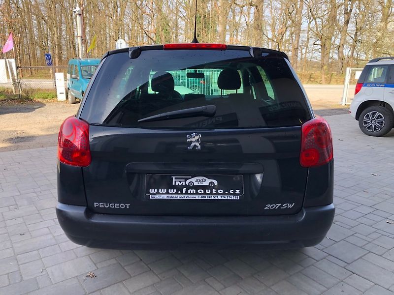 Peugeot 207 (2007) 1.4 Panorama - fotka 6 z 27