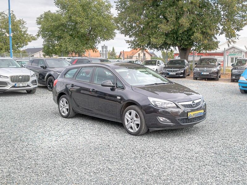 Opel Astra (2012) 1.4i 16V 74KW – SERVISKA - fotka 3 z 45