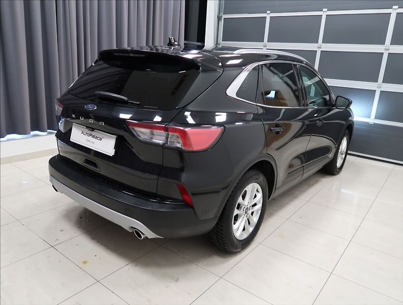 Ford Kuga 2,0 TDCI AUT 4x4 ČR 1 MAJITEL - fotka 4 z 26