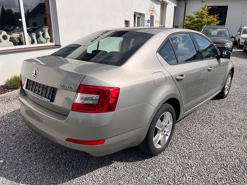 Škoda Octavia (2013) 1.2 TSI 81kw Serviska,TOP STAV - fotka 2 z 24
