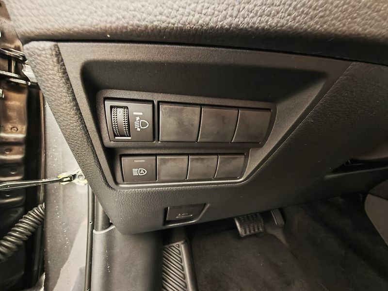 Toyota Yaris Cross 1.5 Hybrid eCVT Comfort 4x2 - fotka 25 z 33