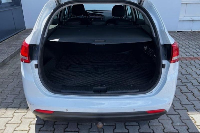 Kia Ceed Sportswagon Cool 1.6 GDI - fotka 15 z 16