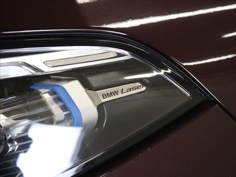 BMW X7 3,0 40xD M-paket B&W 6-míst ČR - fotka 47 z 51