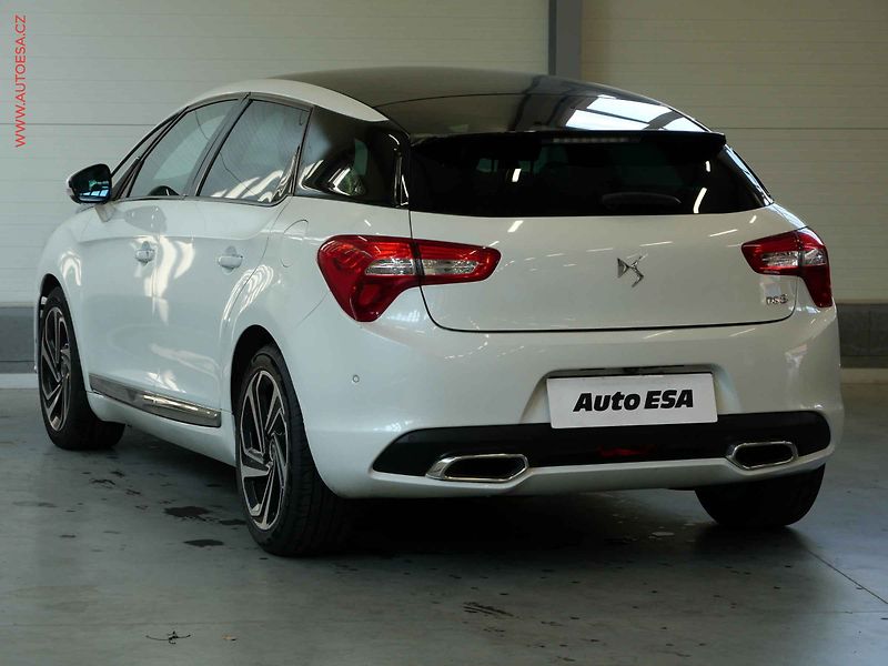 Citroën DS5 (2015) 2.0HDI, 1.maj,ČR, AT, TZ, AC - fotka 6 z 27