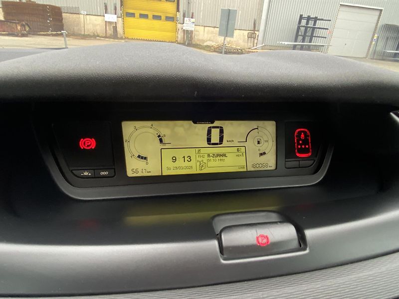 Citroën C4 Picasso (2012) 1,6 HDi  - fotka 30 z 36