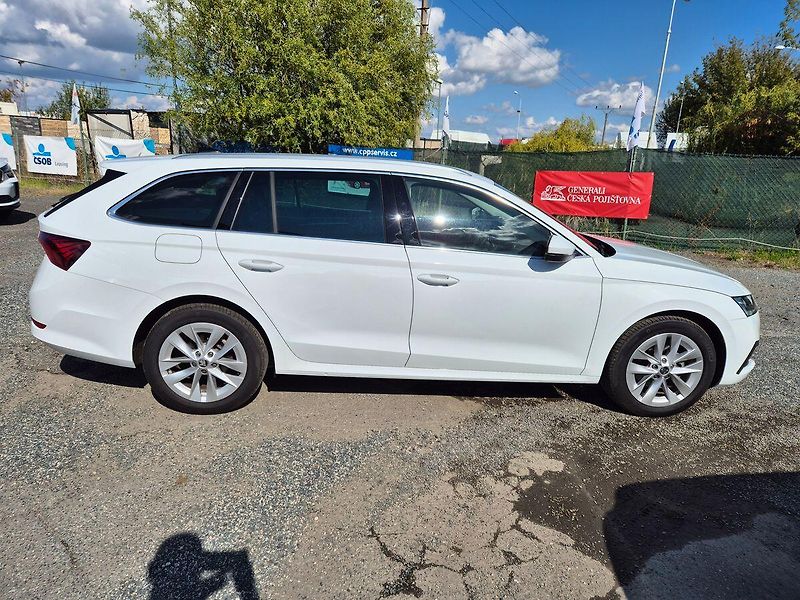 Škoda Octavia Combi 2,0 TDI DSG 110kW Style - fotka 4 z 28