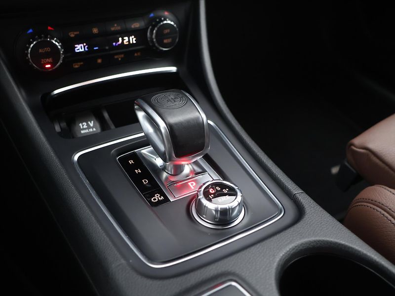 Mercedes-Benz CLA 2,0 45 AMG 280kW 4MATIC LED - fotka 20 z 29