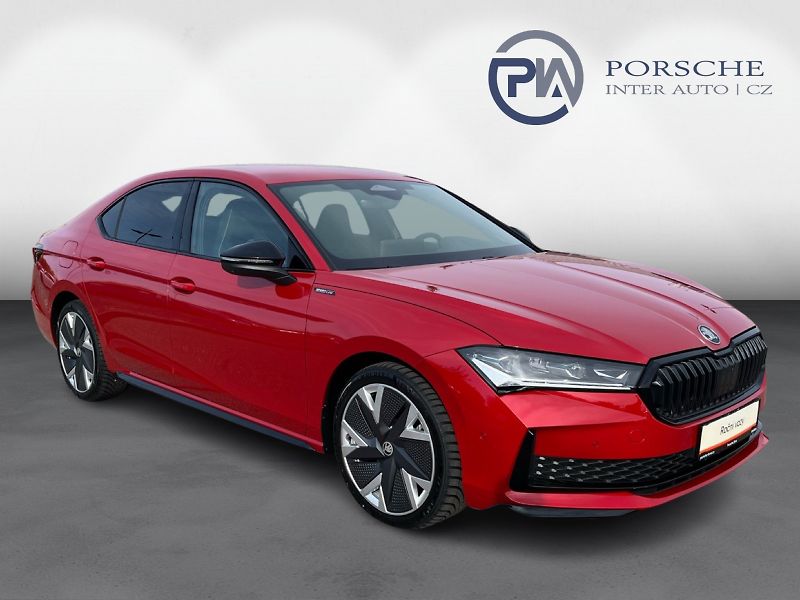 Škoda Superb SPORTLINE 2,0TDI 142kW 4X4 DSG - fotka 9 z 24