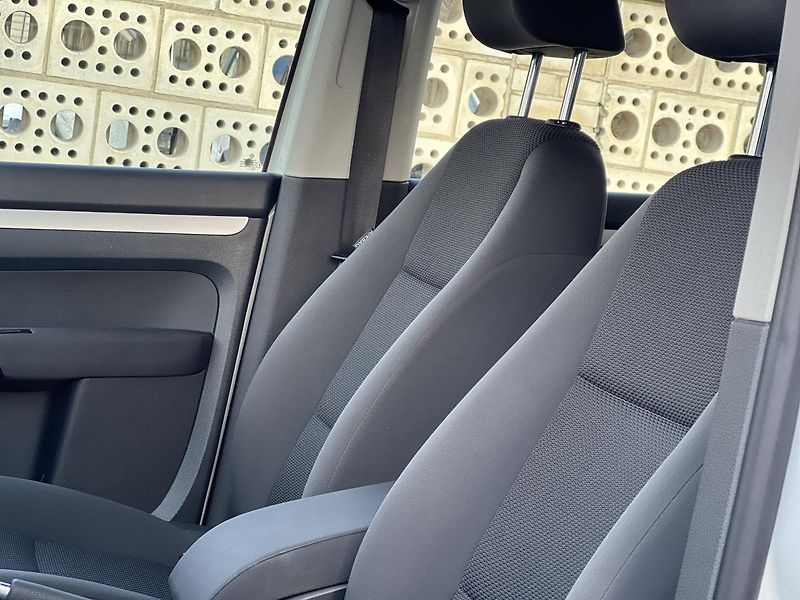 Volkswagen Touran 1.2TSi 77kw  7MÍST TEMPOMAT  - fotka 10 z 43