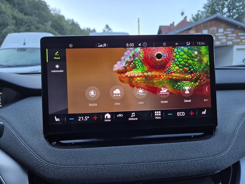 Škoda Enyaq 150kw, iV80 19ALU SOH 95% - fotka 25 z 47