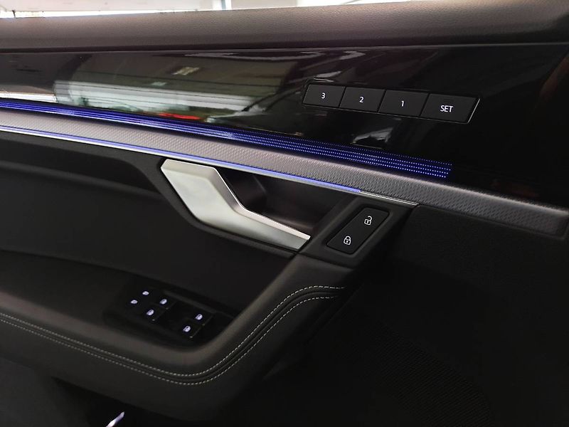 Volkswagen Touareg (2022) R-Line 3.0 TDI (210kW/286k) Ti - fotka 23 z 30
