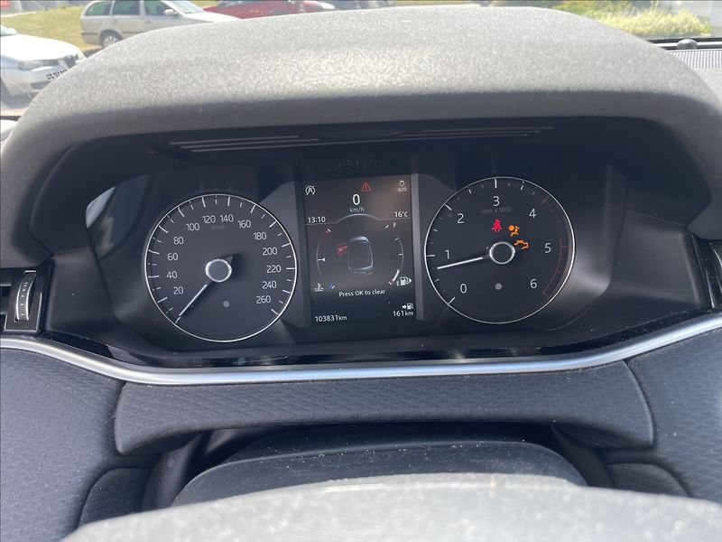 Land Rover Range Rover Evoque 2,0 D150 4x4 Manual LED - fotka 15 z 36