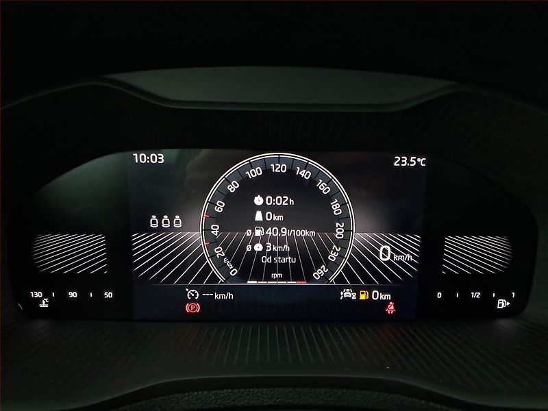 Škoda Karoq (2024) Ambition 1.5 TSI - fotka 11 z 18