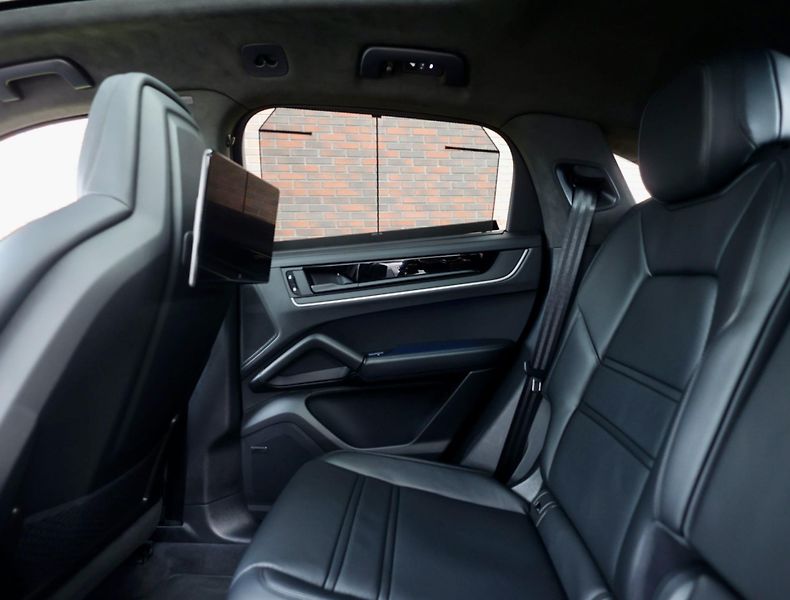 Porsche Cayenne (2025) Coupe E-Hybrid 360KW Techart - fotka 31 z 46