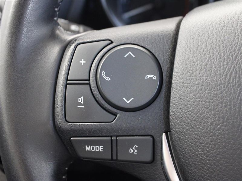 Toyota Auris 1,2 Turbo navi aut. Klima - fotka 18 z 31