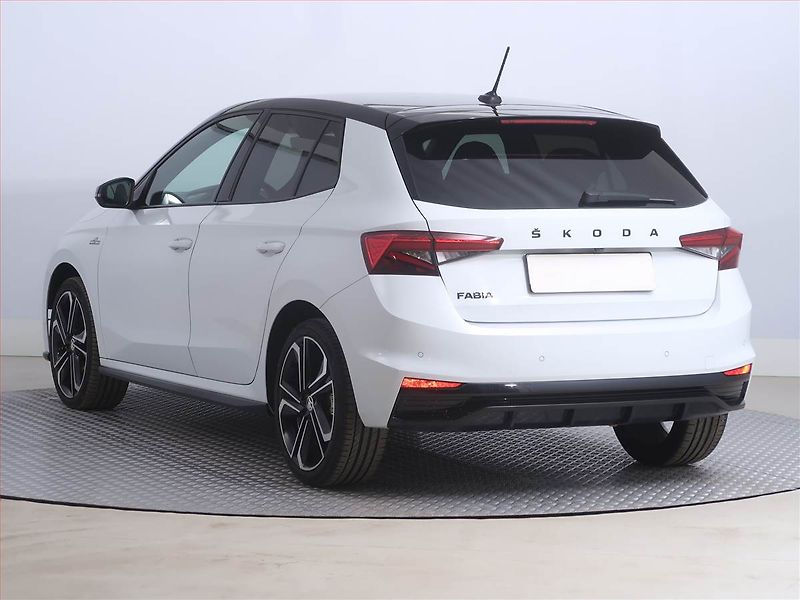 Škoda Fabia (2023) Monte Carlo 1.0 TSI - fotka 4 z 20