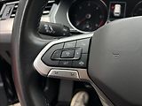 Volkswagen Passat 2,0 TDi DSG ELEGANCE MATRIX - náhled 22
