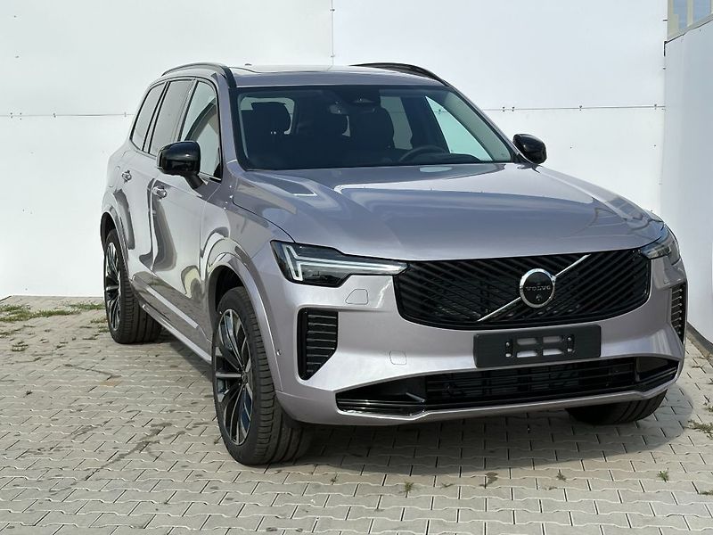 Volvo XC90 Plus Dark T8 299kW - fotka 4 z 27