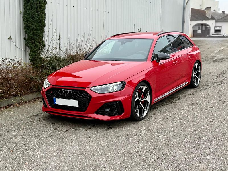 Audi RS 4 Avant competition ZÁRUKA 2029 - fotografie inzerátu