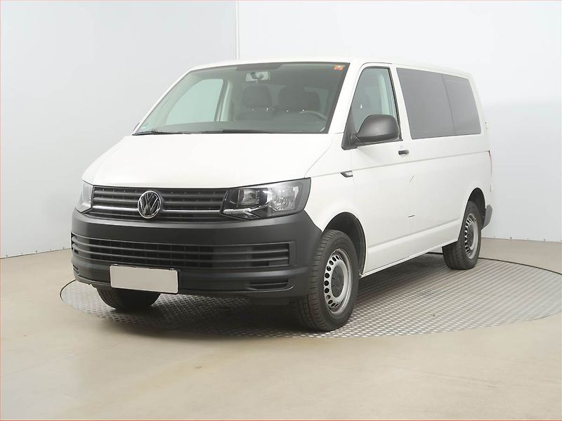 Volkswagen Caravelle (2019) 2.0 TDI, 1Maj - fotka 2 z 15