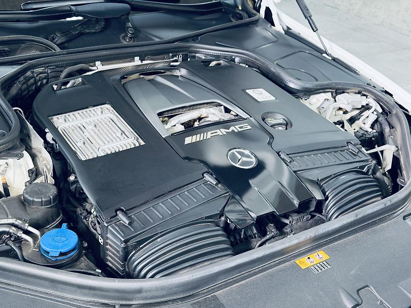 Mercedes-Benz Třídy S (2018) S63 COUPE CARBON EXT+INT MAX V - fotka 9 z 48