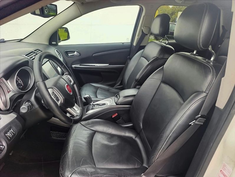 Fiat Freemont 2,0 MJT 4x4 7Míst AUTOMAT Navi - fotka 16 z 44